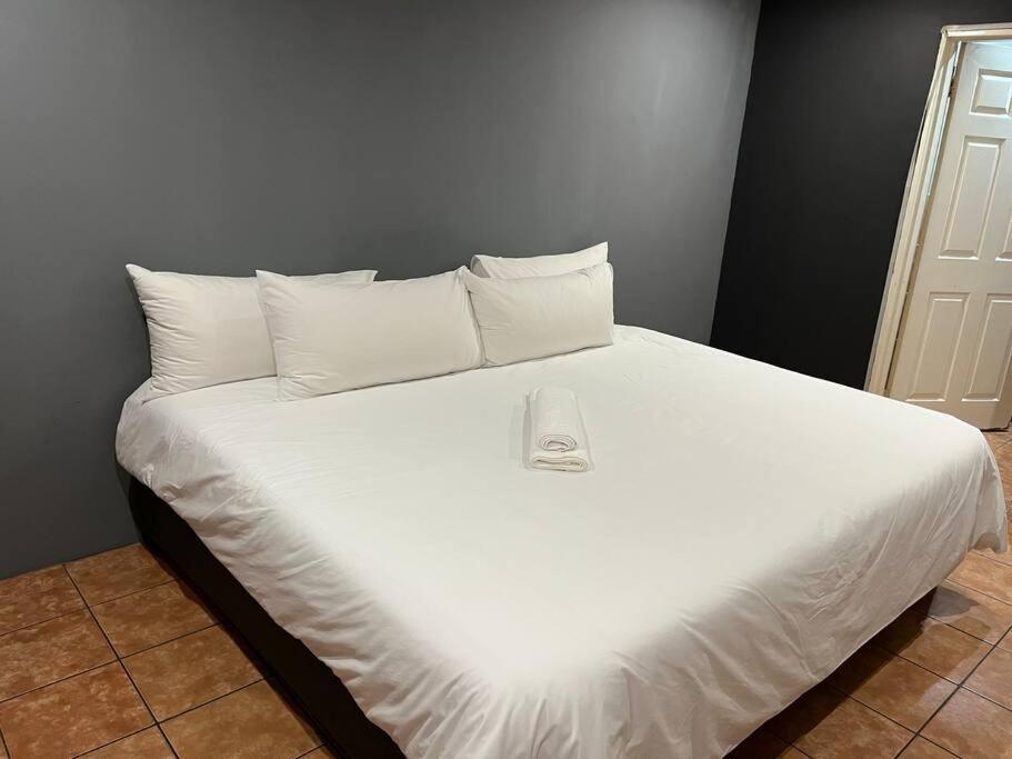 Mofolo Guest House Soweto Zewnętrze zdjęcie