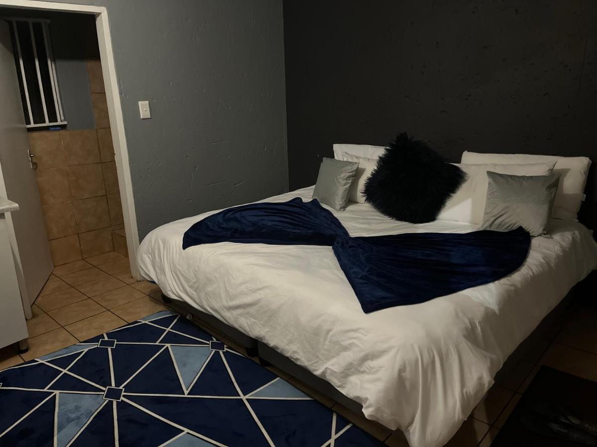 Mofolo Guest House Soweto Zewnętrze zdjęcie