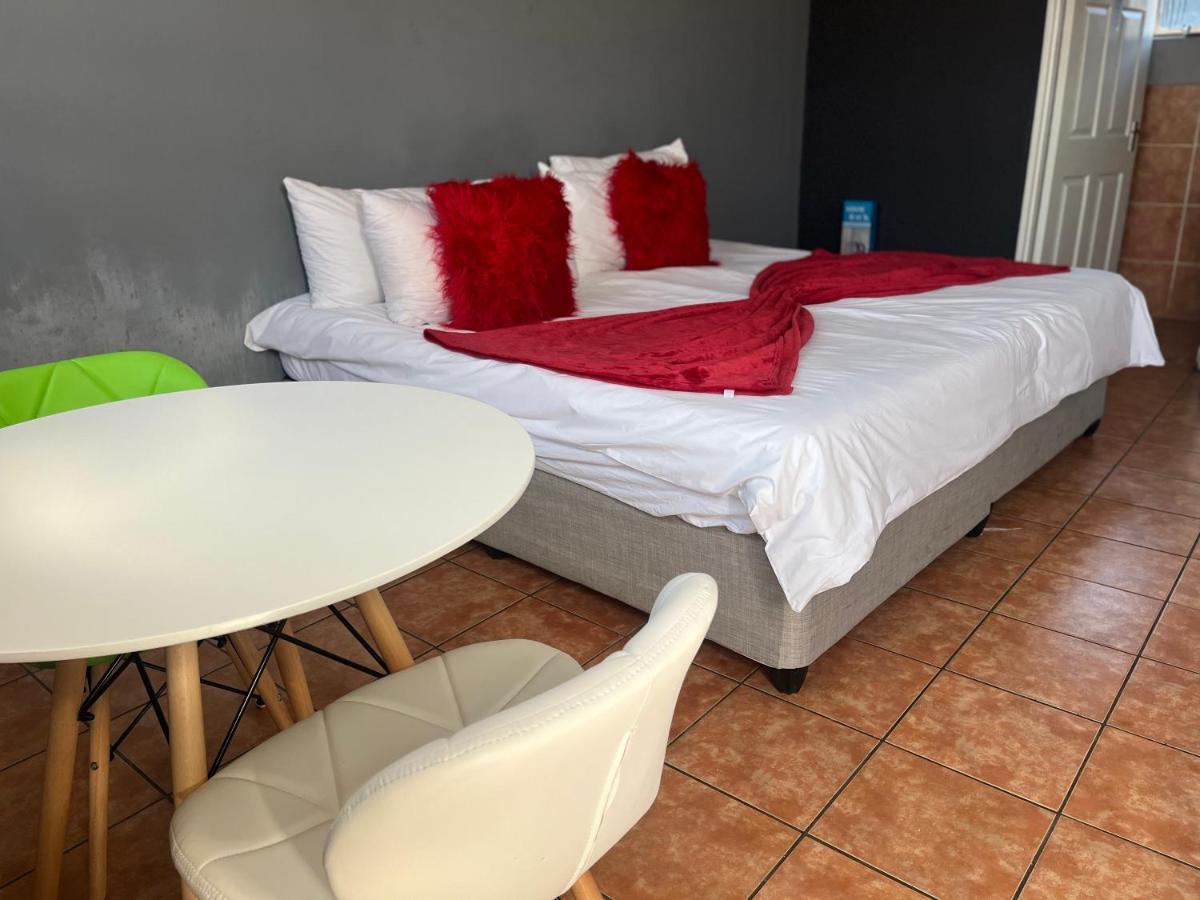 Mofolo Guest House Soweto Zewnętrze zdjęcie